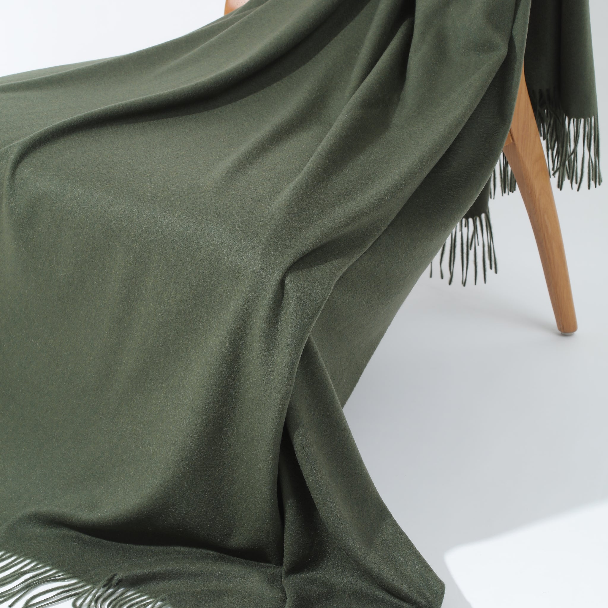 Pure cashmere blanket